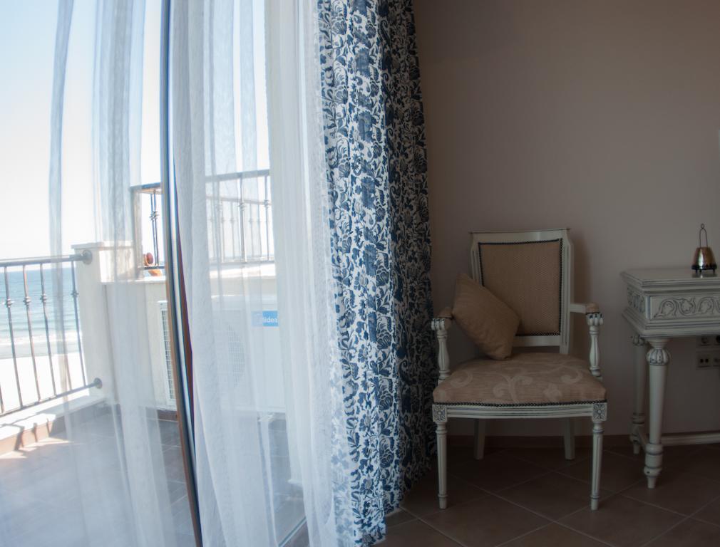 Rocamar Beach Resort Carevo Pokoj fotografie