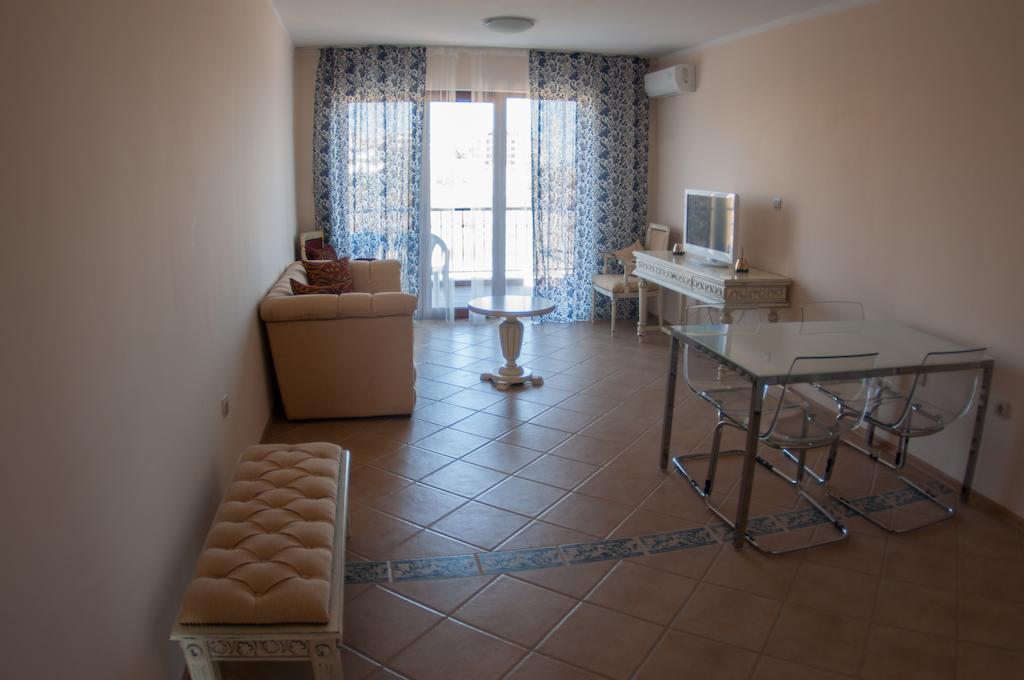 Rocamar Beach Resort Carevo Pokoj fotografie